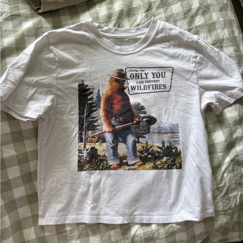 Smokey Bear Cropped Graphic Tee